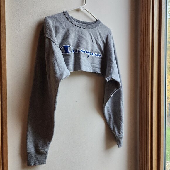 Champion Gray High Crop Long Sleeve Sweatshirt Size Large - Picture 3 of 14